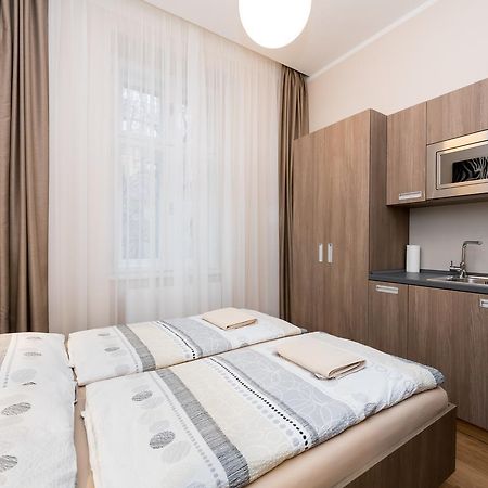 Manesova Astra Apartment Прага Экстерьер фото