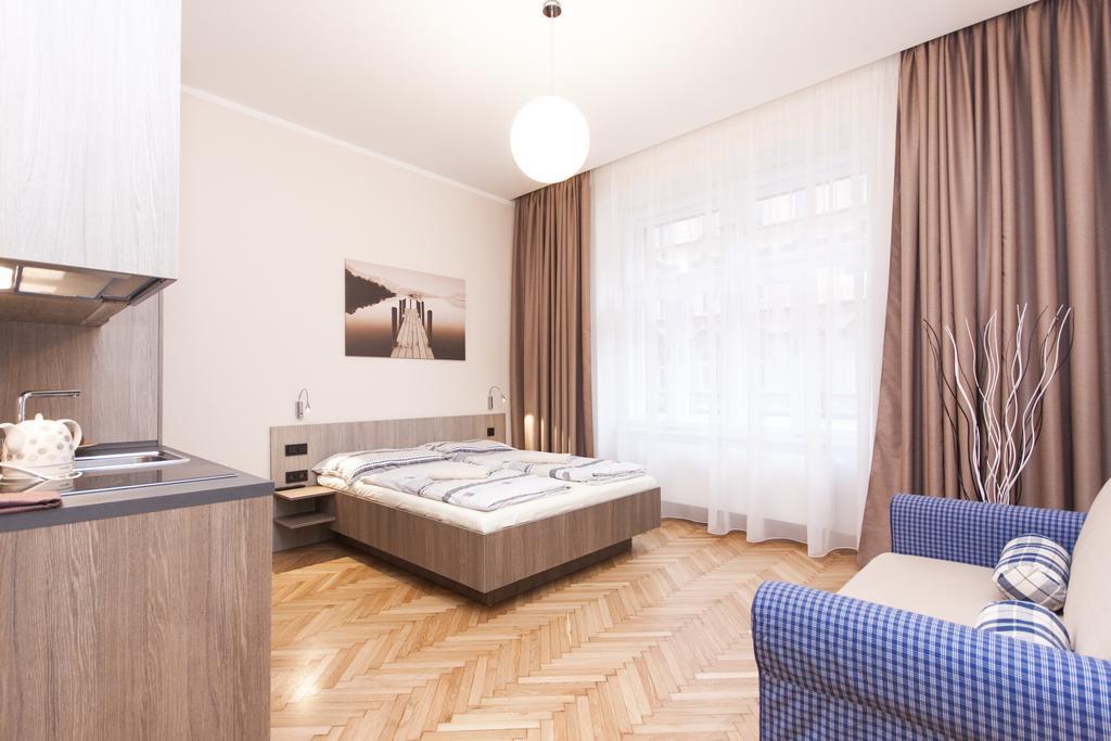 Manesova Astra Apartment Прага Номер фото